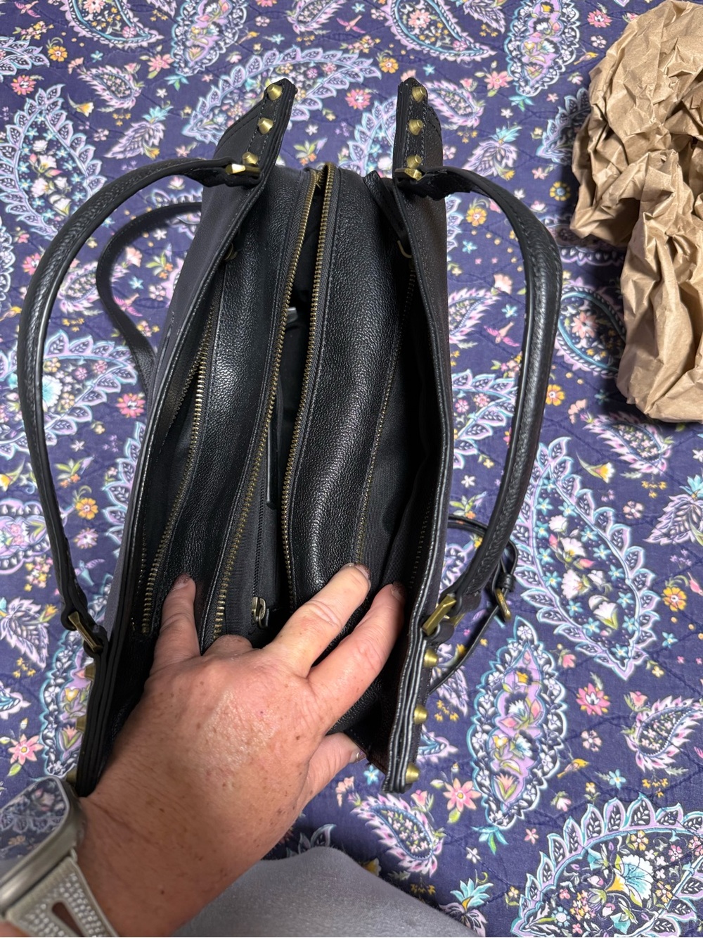 C & C company Black Crossbody Handbag - Picture 7 of 7
